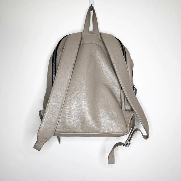 ECTU Brooklyn Italian Leather Backpack in Light Grey display picture 3